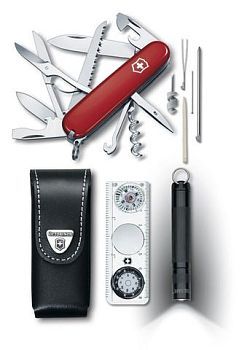 Victorinox Traveller-Set Набор: нож складной 0 фонарик (арт. - 1.8726)